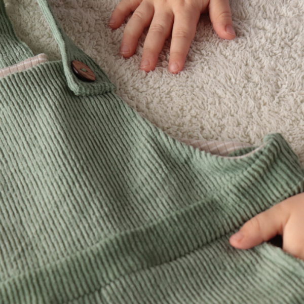 Latzhose - Dark Earth Green